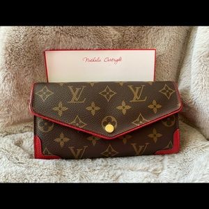 Louis Vuitton Retiro Sarah Wallet Monogram Cerise